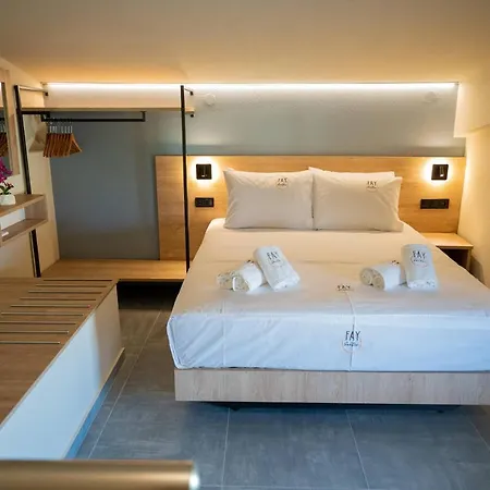 Aparthotel Fay *