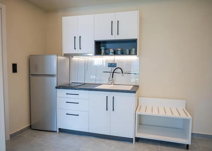 Fay Hotel de apartamente Flogita